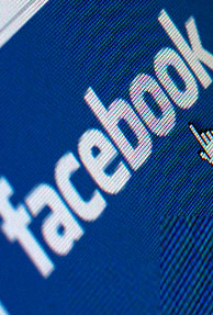 Facebook takes over Google in surfing time