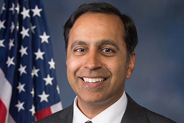 Illinois Indian-American Congressman Raja Krishnamoorthi Gets Leadership Award