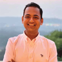 Saket Agarwal,Founder & CEO