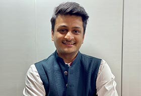 Sustainable Fashion Vs Fast Fashion