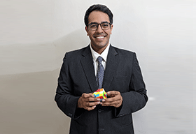Sukraat Dang, Course Instructor for Design Thinking and Business Data Management, IITM 