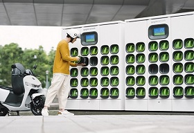 Gogoro to roll out battery-swapping stations in over 21K HPCL outlets in India