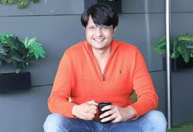 Khushnud Khan, Co- Founder & CEO, Arzooo.com