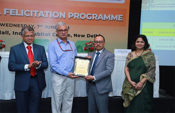 Bank of India wins awards and a nomination for the highest enrollment of Atal Pension Yojana accounts in FY2022-23