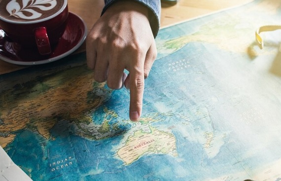 MakeMyTrip & Singapore Tourism Board Sign MoU to Ignite Indian Wanderlust