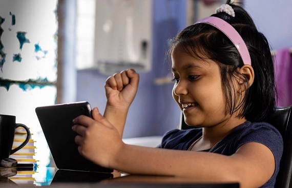 Hoonartek Partners with Computer Shiksha to Bridge the Digital Divide 