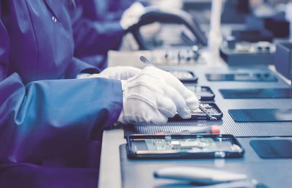 Indiaâ€™s Tech Hardware Sector Poised to Benefit from US Tariffs on China, Vietnam