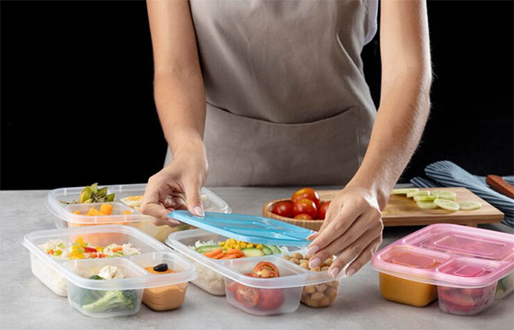 The Art of Batch Cooking: Scaling Recipes for Mass Production