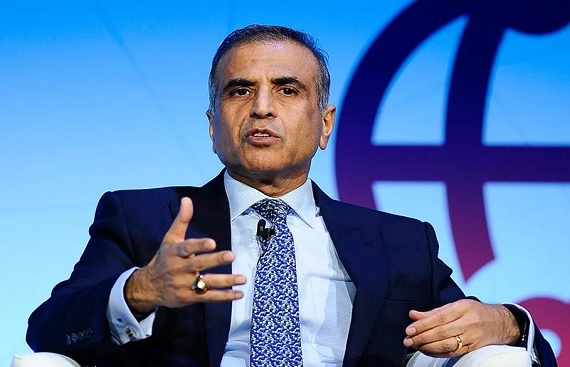 Sunil Bharti Mittal Awarded Honorary Knighthood by UK