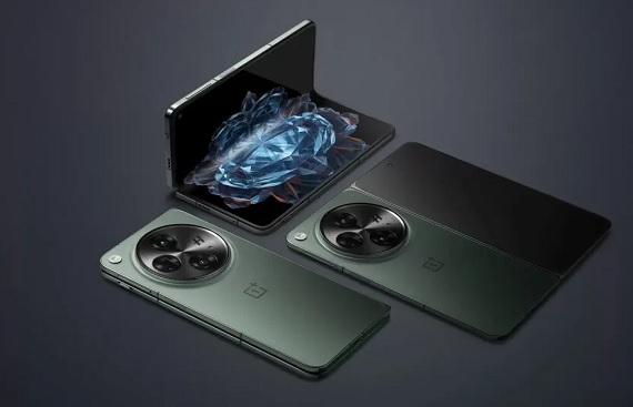 A new foldable star is born with greater longevity and cool features