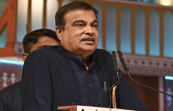 Gadkari Adopts Toyota Mirai to Push Hydrogen Fuel and Clean Mobility