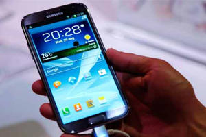 Samsung Launches Dual-SIM Galaxy Grand In India
