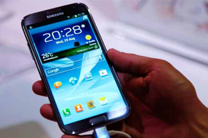 Samsung Launches Dual-SIM Galaxy Grand In India