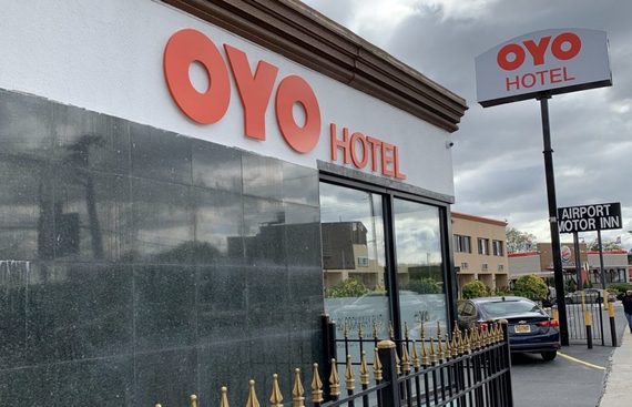 OYO launches 1-stop travel assistance, ties up with SRL, 1mg