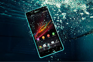 Sony Unveils Xperia ZR, First Smartphone That Shoots HD Video Underwater