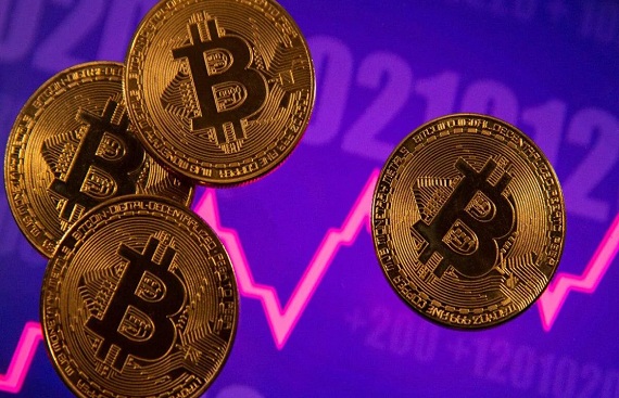 Cryptocurrency prices today: Bitcoin, ether flat while Uniswap, dogecoin gain