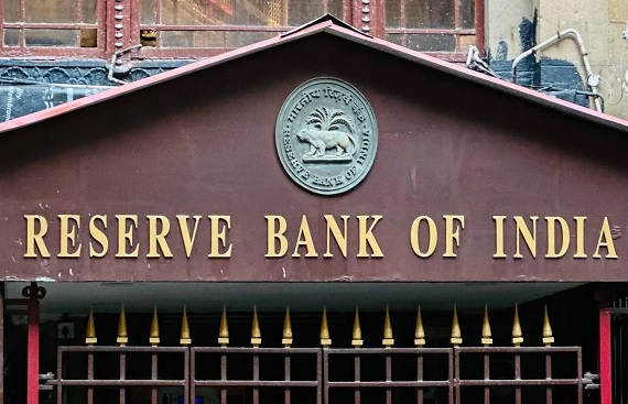 RBI escalates concerns over regulations by NBFC-P2P lending platforms