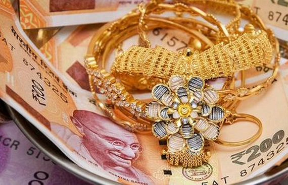 What are the Advantages of Taking a Gold Loan Against Your Ornaments?