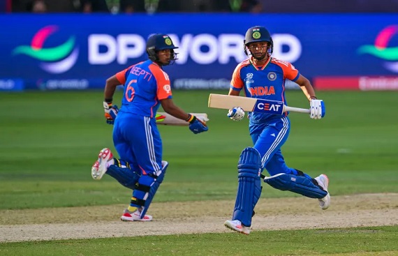 Women's T20 WC: Harmanpreet's Efforts Fall Short as Australia Edges India