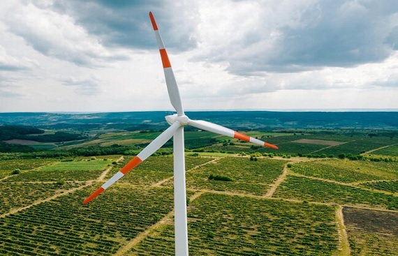 Juniper Green Energy, Envision tie up to develop a 300-MW wind project