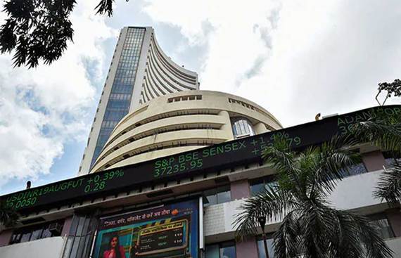 Equity Indices in green, Sensex crosses 38,500 mark