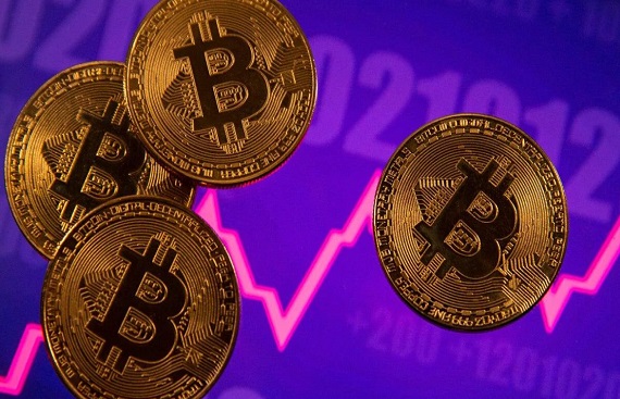 Cryptocurrency prices: Bitcoin, ether, dogecoin fall while Chainlink, Polkadot surge