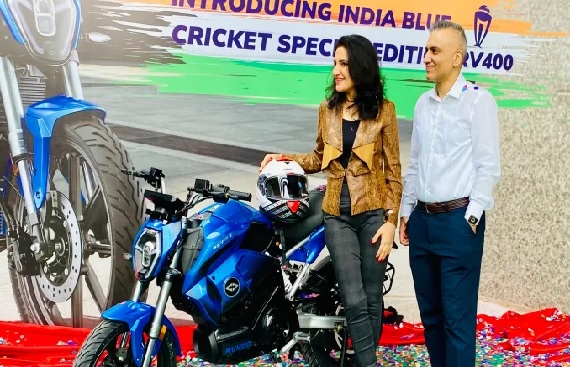 Revolt Motors unveils 'India Blue' cricket special edition electric bike