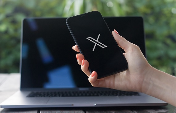 X Users with 2,500 Followers Get Free Premium Service