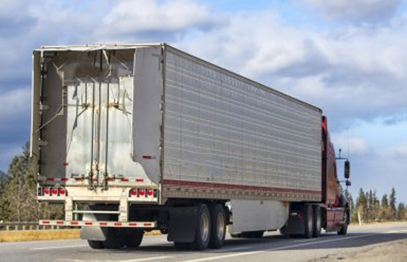 Daimler India to expand into Engines for Earth Movers, Defence