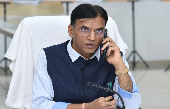 Minister Mandaviya Unveils SIDBI Scheme for Jan Aushadi Kendra Operators