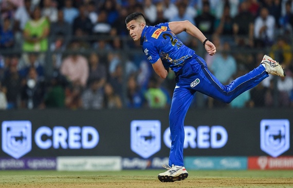 IPL 2023: Arjun Tendulkar shuts down critics with impressive performance against Gujarat Titans IPL 2023: Arjun Tendulkar shuts down critics with impressive performance against Gujarat Titans