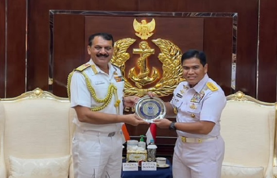 CNS Admiral Tripathi Discusses Strengthening Naval Ties with Indonesia