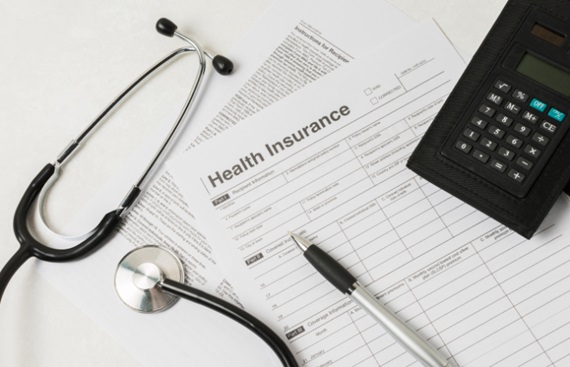 How To Use a Health Insurance Calculator to Factor in Your Health and Lifestyle