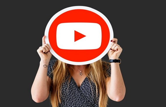 YouTube Music lets you create unique playlist art using genAI