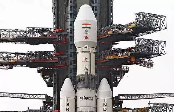 India's small rocket SSLV-D2 pushes off with an observatory satellite 