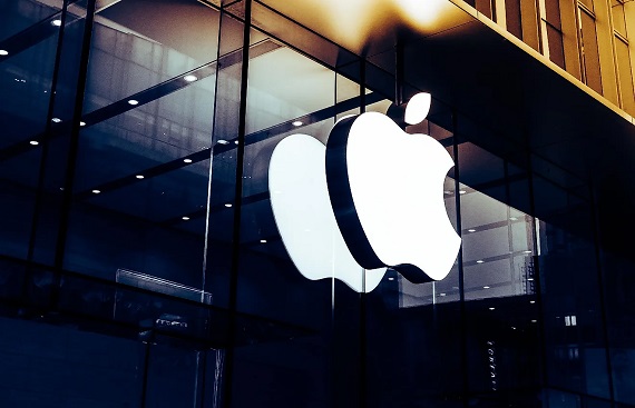 Apple to Launch AI-Powered Smart Hub by 2025