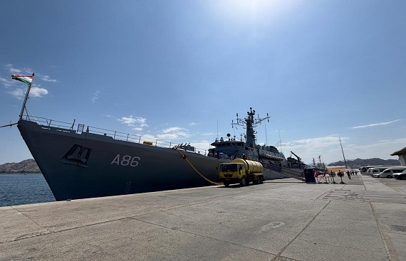 Indian Navys training squadrons reach Bahrain & UAE