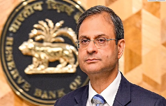 RBI Leaves Minimum Balance Rules to Banks, Says Sanjay Malhotra