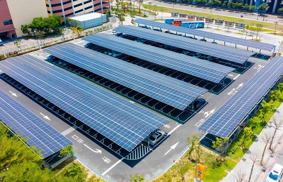 Delhi Government Initiates 50 MW Rooftop Solar Installation Across 645 Buildings