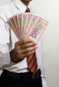 Indian BPOs shower bonuses amidst recession