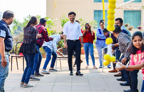 Avinash Chate Joins Forces with Vascon Engineers Limited for Innovative Employee Team-Building Sessi