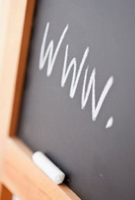 Elucido's e-bulletin boards for educational institutions