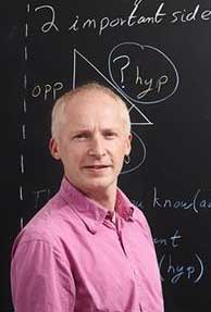 Oxford math professor backs web games to teach kids