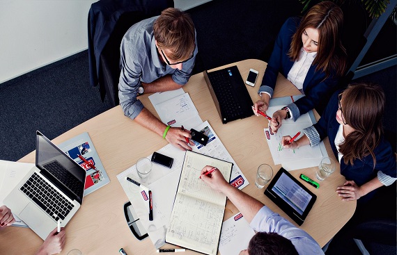 Gujarat, Punjab Lead with 70+ Hour Workweeks; Bihar, Assam at the Bottom