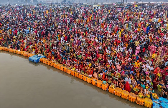 Maha Kumbh 2025: First 'Amrit Snan' Marks Auspicious Start on Makar Sankranti