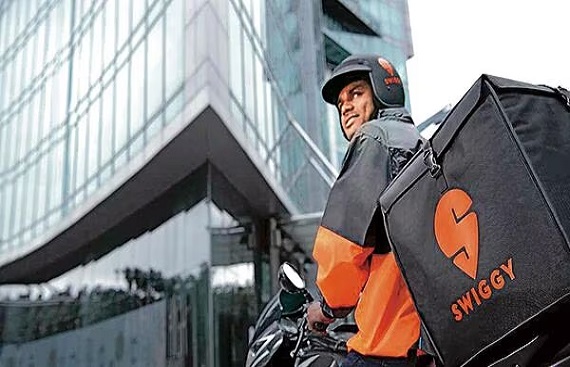 Swiggy Now Delivers to Dal Lake Houseboats in Srinagar