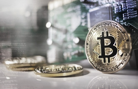 Understanding the Link between Blockchain and Crypto 