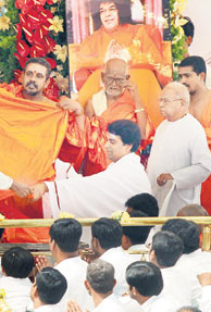 Seizure of cash: Sai Baba's nephew to be questioned