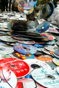 Software piracy rate dips to 64 percent, loss at $2.7 Billion