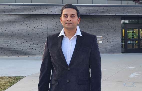 Legacy to Leading-Edge: Vijayasekhar Duvvur?s Expertise in Software Modernization